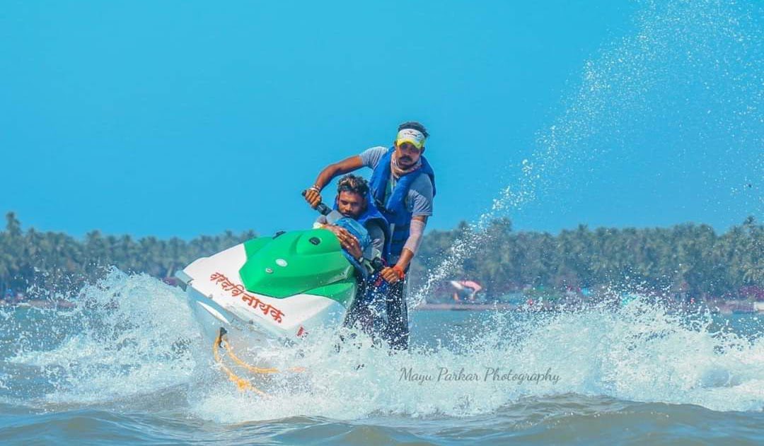 jet-ski-2.jpg jet-ski-2.jpg